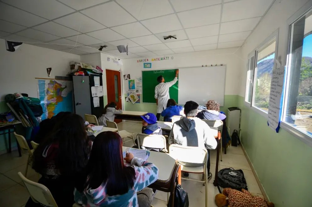 Neuquén: Fin de las Escuelas Tráiler para 2027