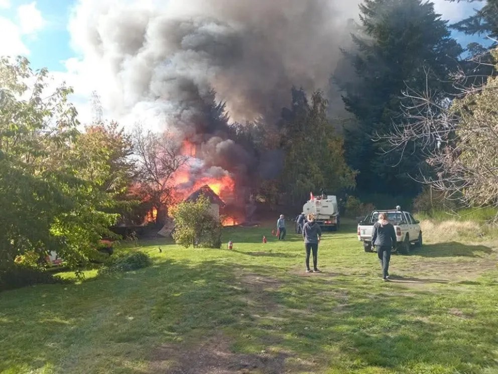 Imagen de la noticia "Villa Traful reclama un cuartel de bomberos ante emergencias sin respuesta" publicada por realidadsm.com