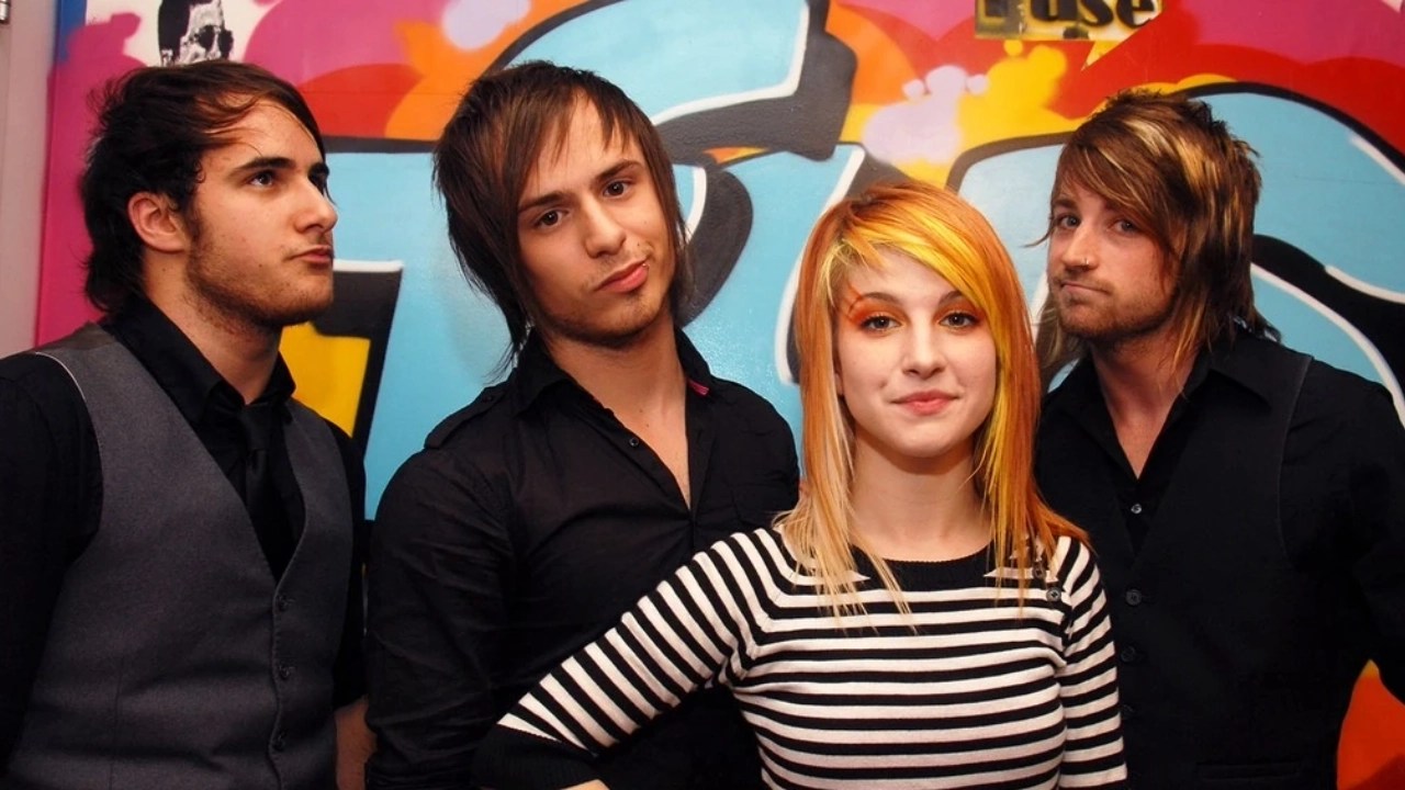 Paramore – Use Somebody