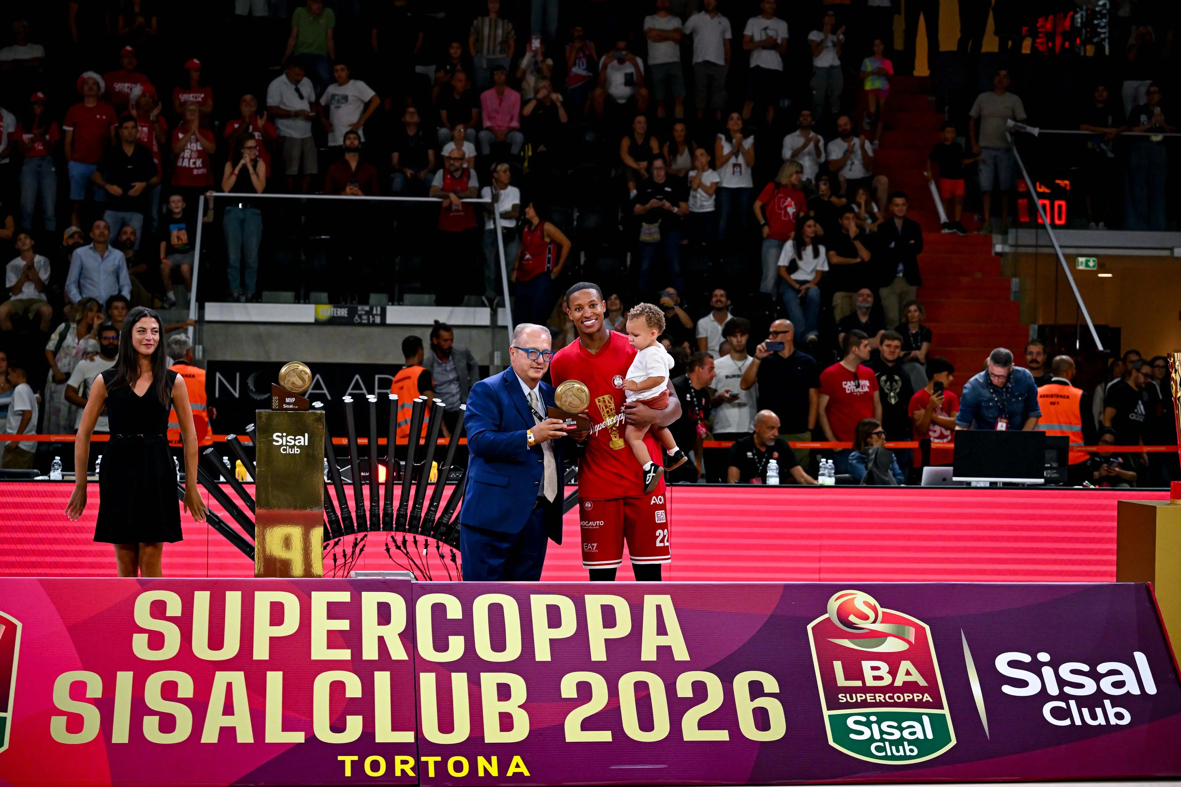 Devon Hall Best Assistman Supercoppa