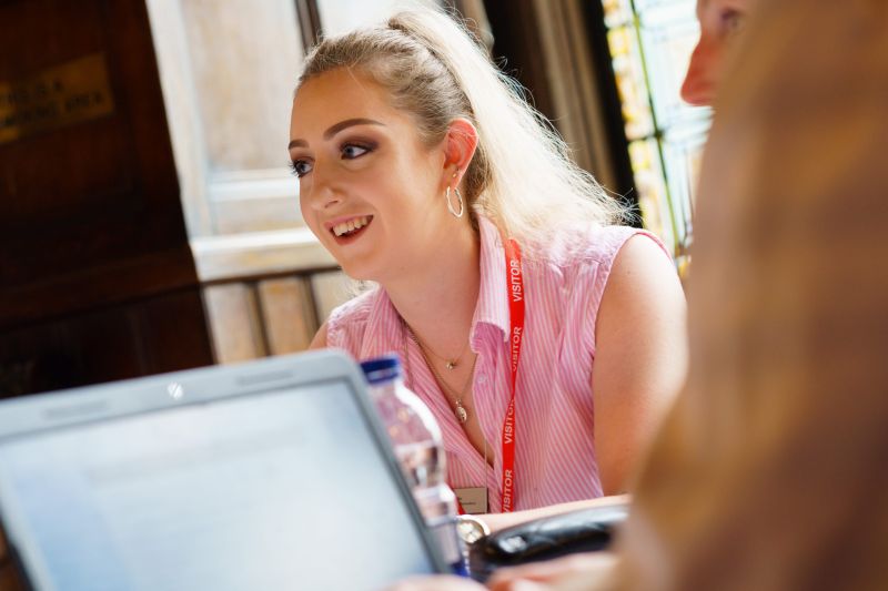 Equine Reaseheath Business Hub - Premium Gradient Art Gallery - Full HD