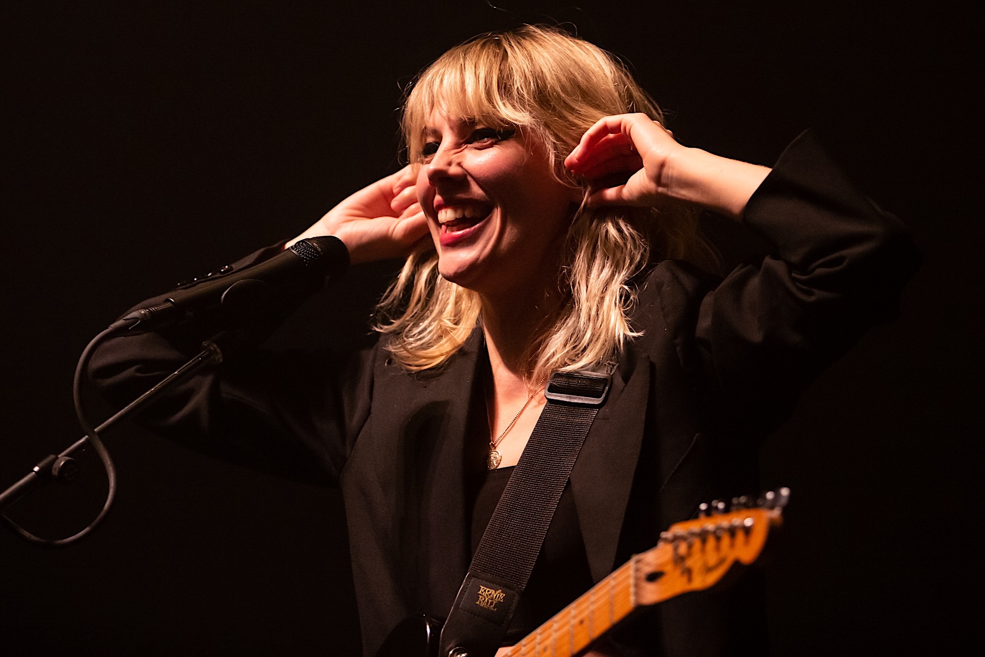 Interview Wolf Alice's Ellie Rowsell Talks Joy, Gratitude & Touring