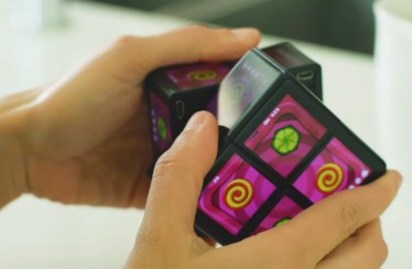 Rubik's WOWCube