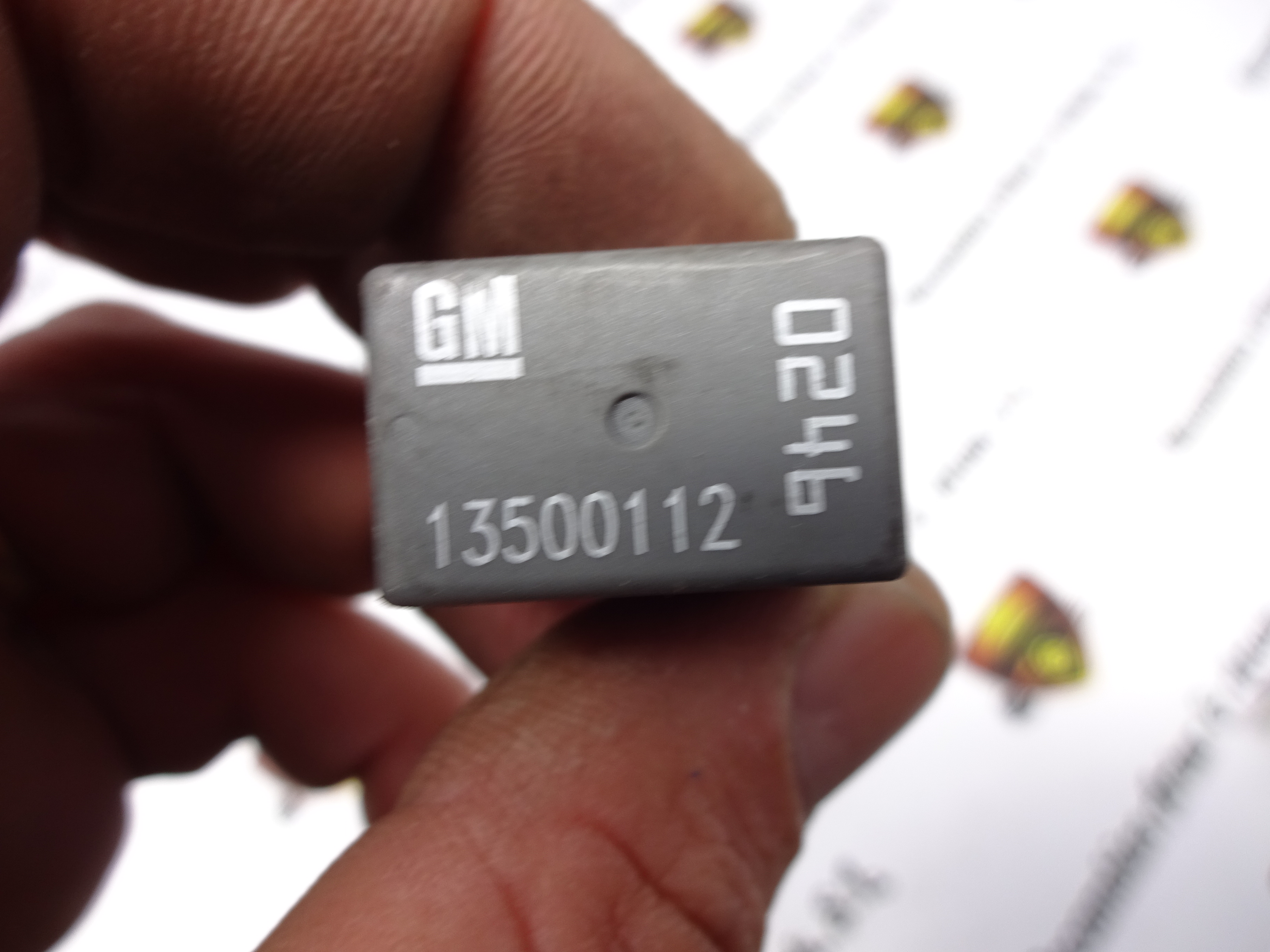 Relé GM 13500587 - Compatible Con Buick LaCrosse, Cadillac SRX, Chevrolet Cruze Y Malibu