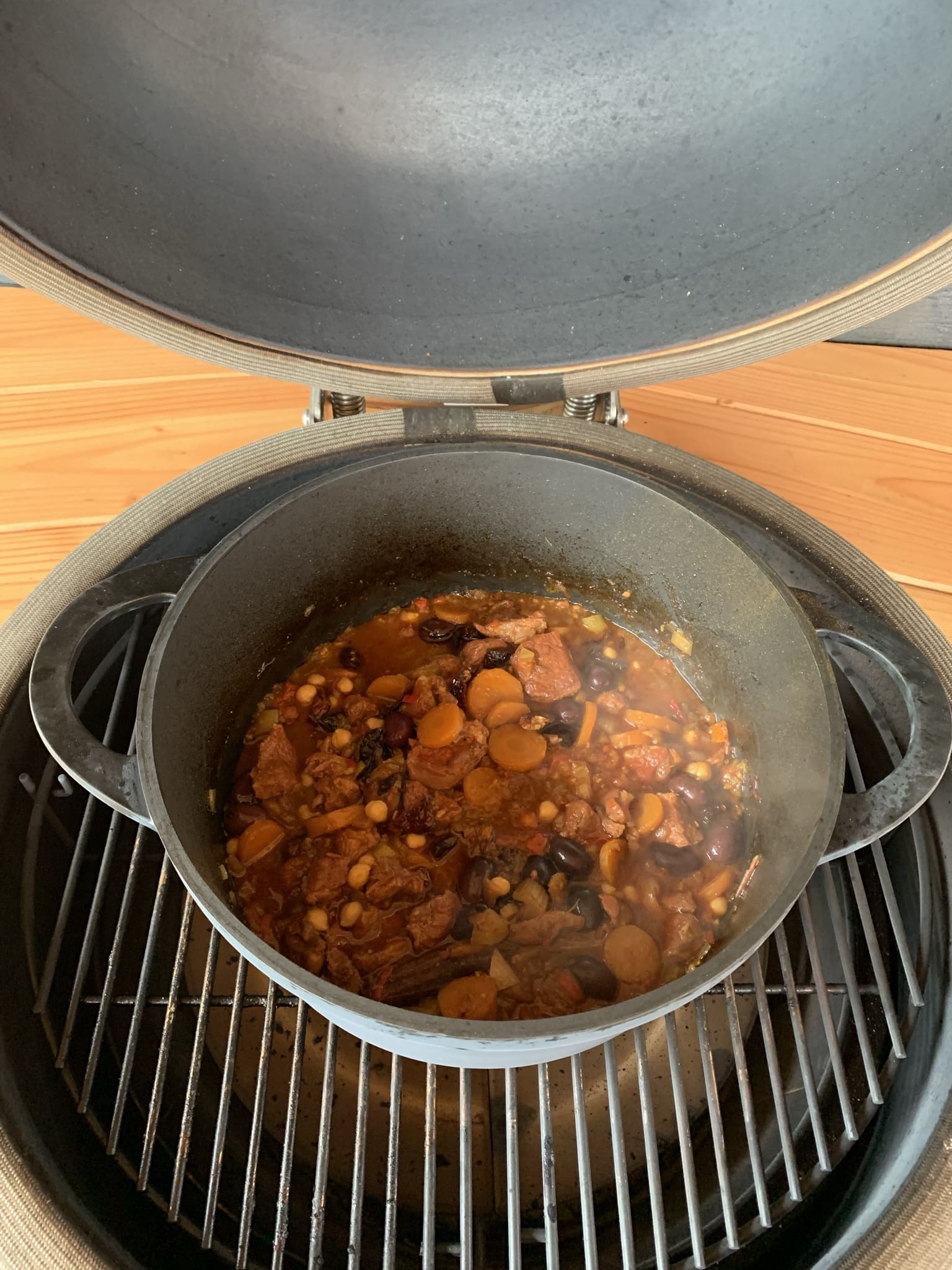Marokkaanse lamstoof op de bbq