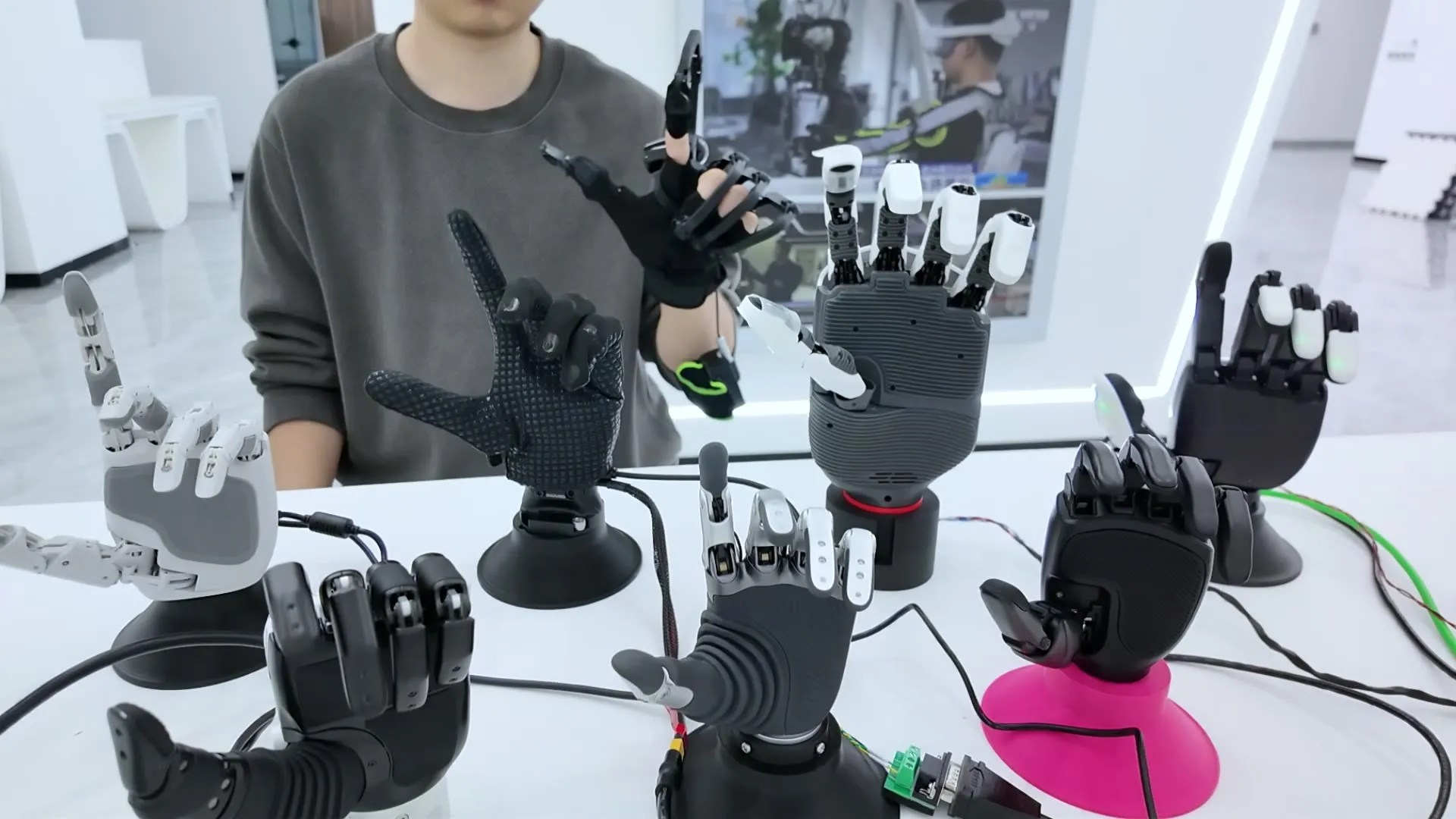 艾欧智能完成数亿元融资：具身智能规模化，数据基础设施为何成为关键？