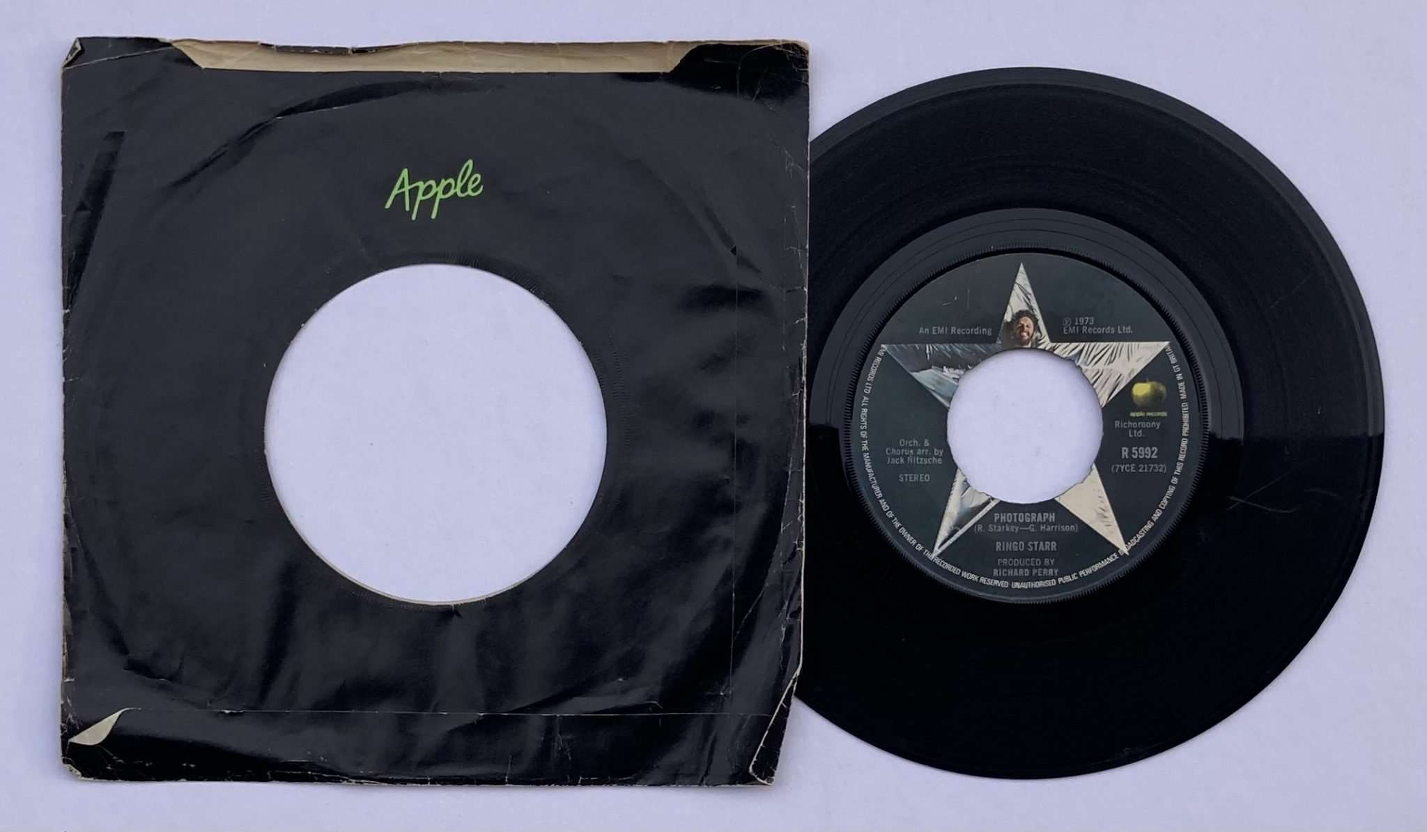 稀少限定カラー盤ブルースRingoリンゴスタービートルズBeatlesレコード ビートルズを彷彿とさせるリンゴ・スターのソロ・アルバム『Ringo』