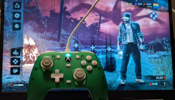 Dead by Daylight with a controller