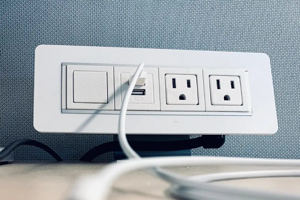 Understanding USBUSB-C Outlet Electrical Requirements_