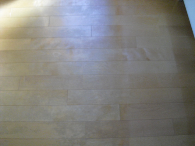 キッチン床　前