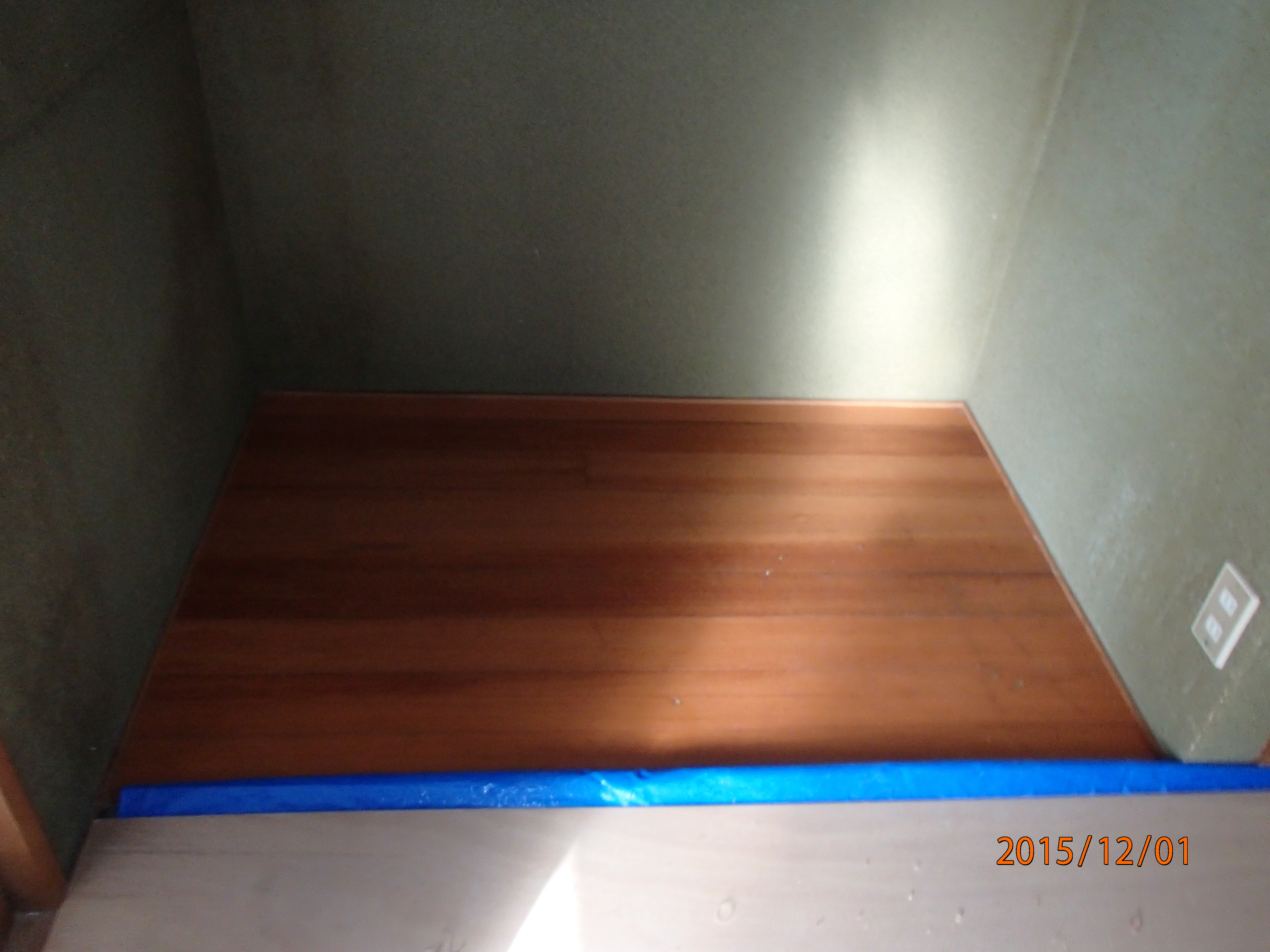 垂井町 廊下床重ね貼りと和室床の間改修工事です リフォームならリフォ マートへ