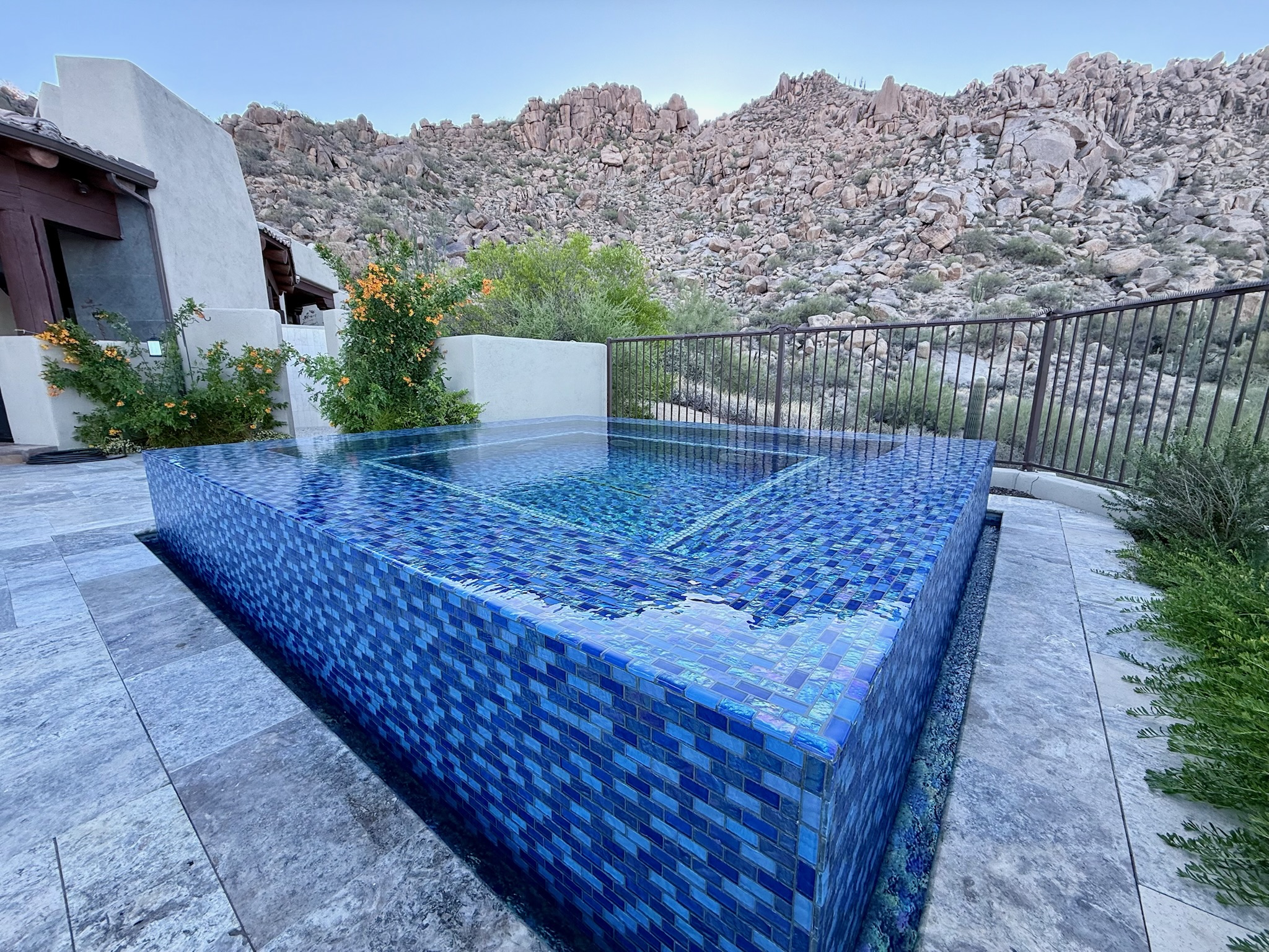 Swimming pool contractor in North Phoenix Arizona