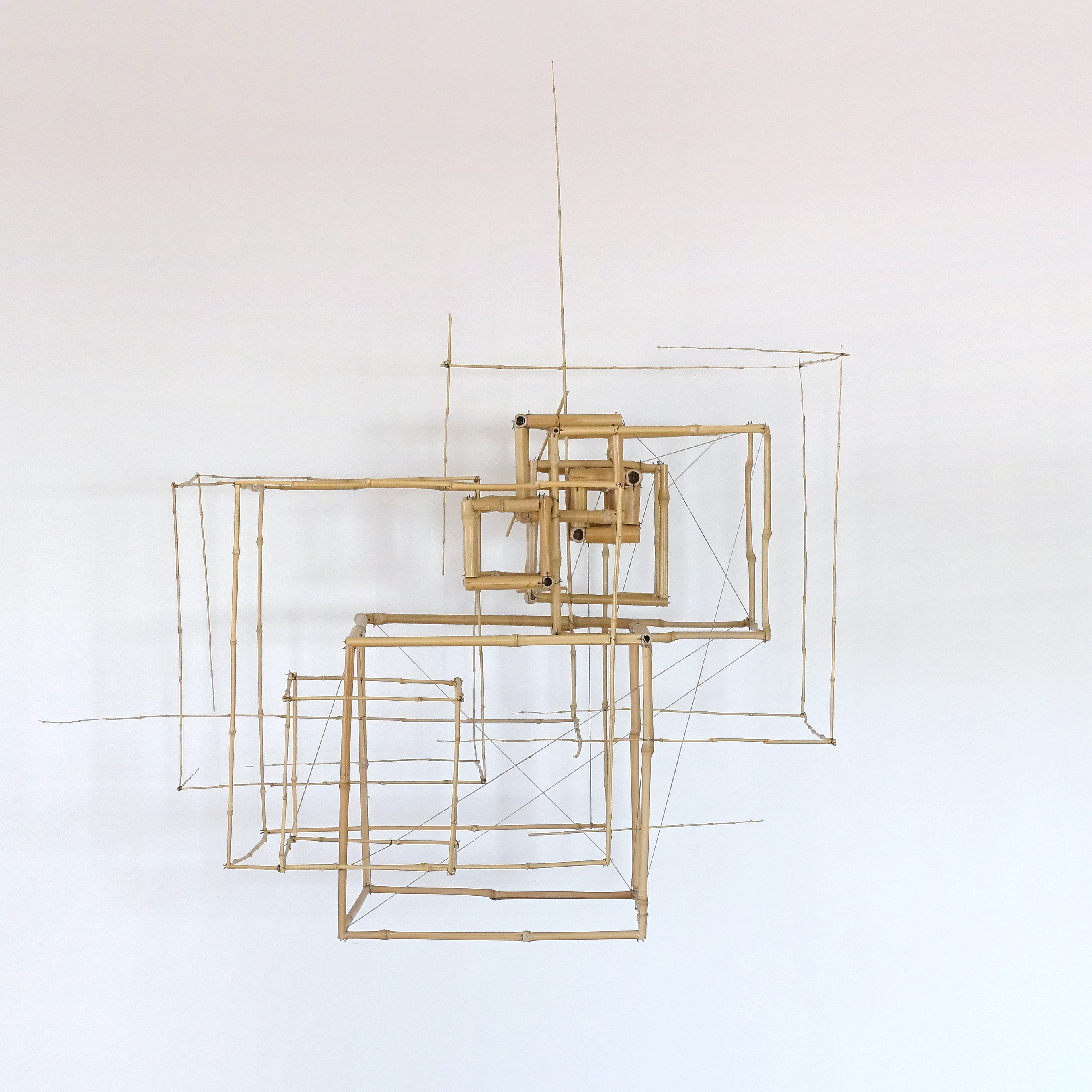 Sculpture 7 - 2018 - Bambous, fil de fer, ficelle de chanvre - L 100 x H 96 x P 88 cm.