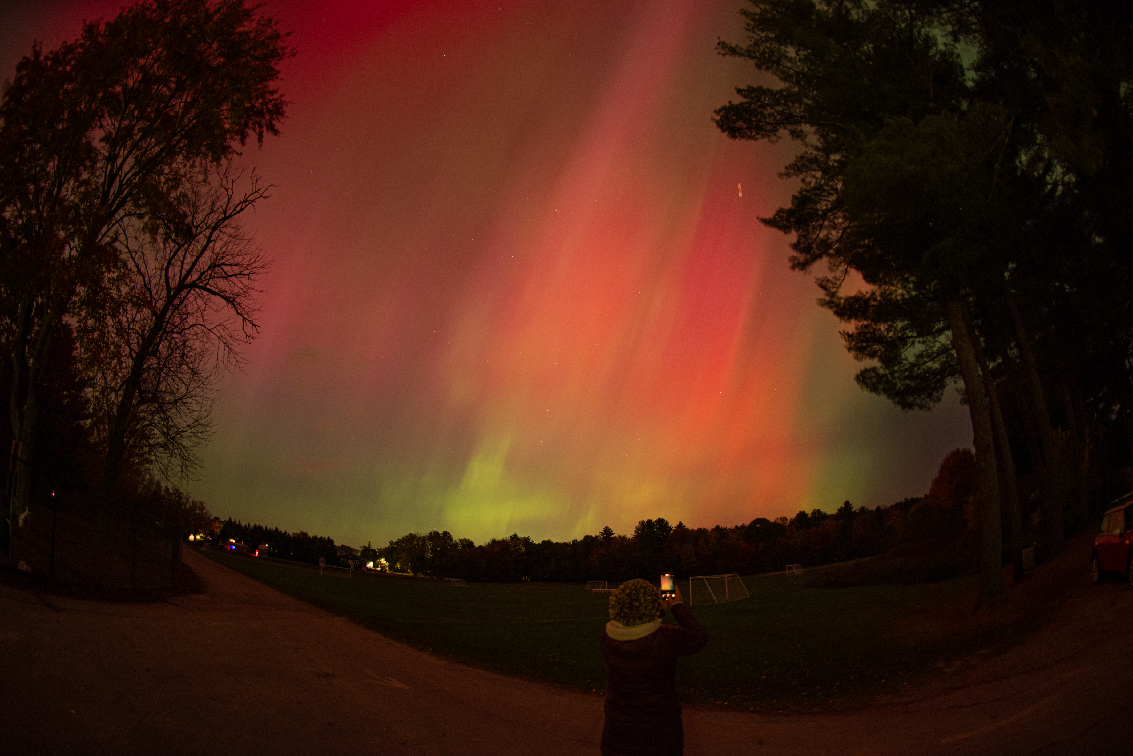 2024 October 10/11 Auroral Storm – RegulusAstro