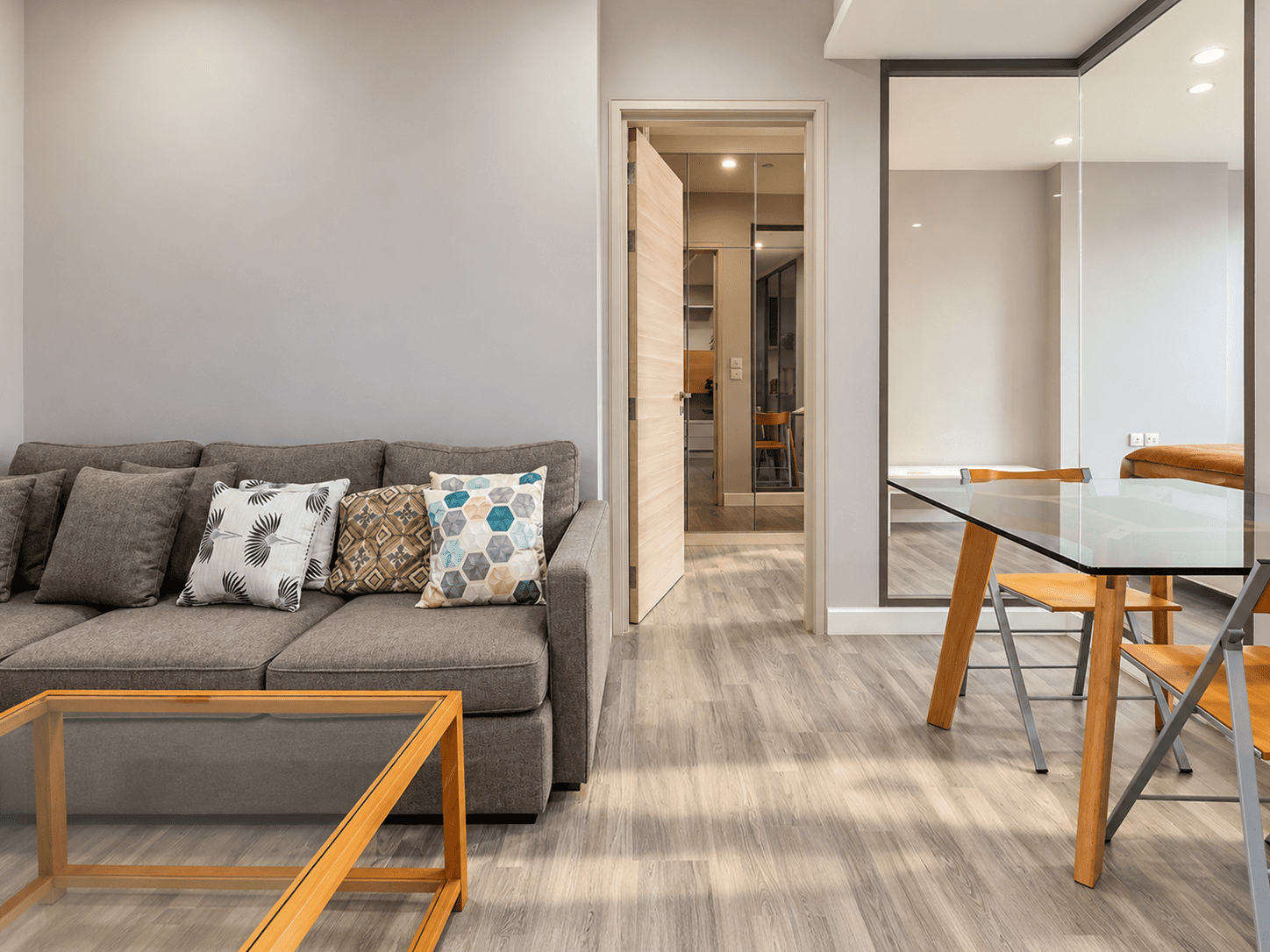 TOP FLOOR | 47 SQM One-Bedroom for Sale in the Heart of Sathorn!