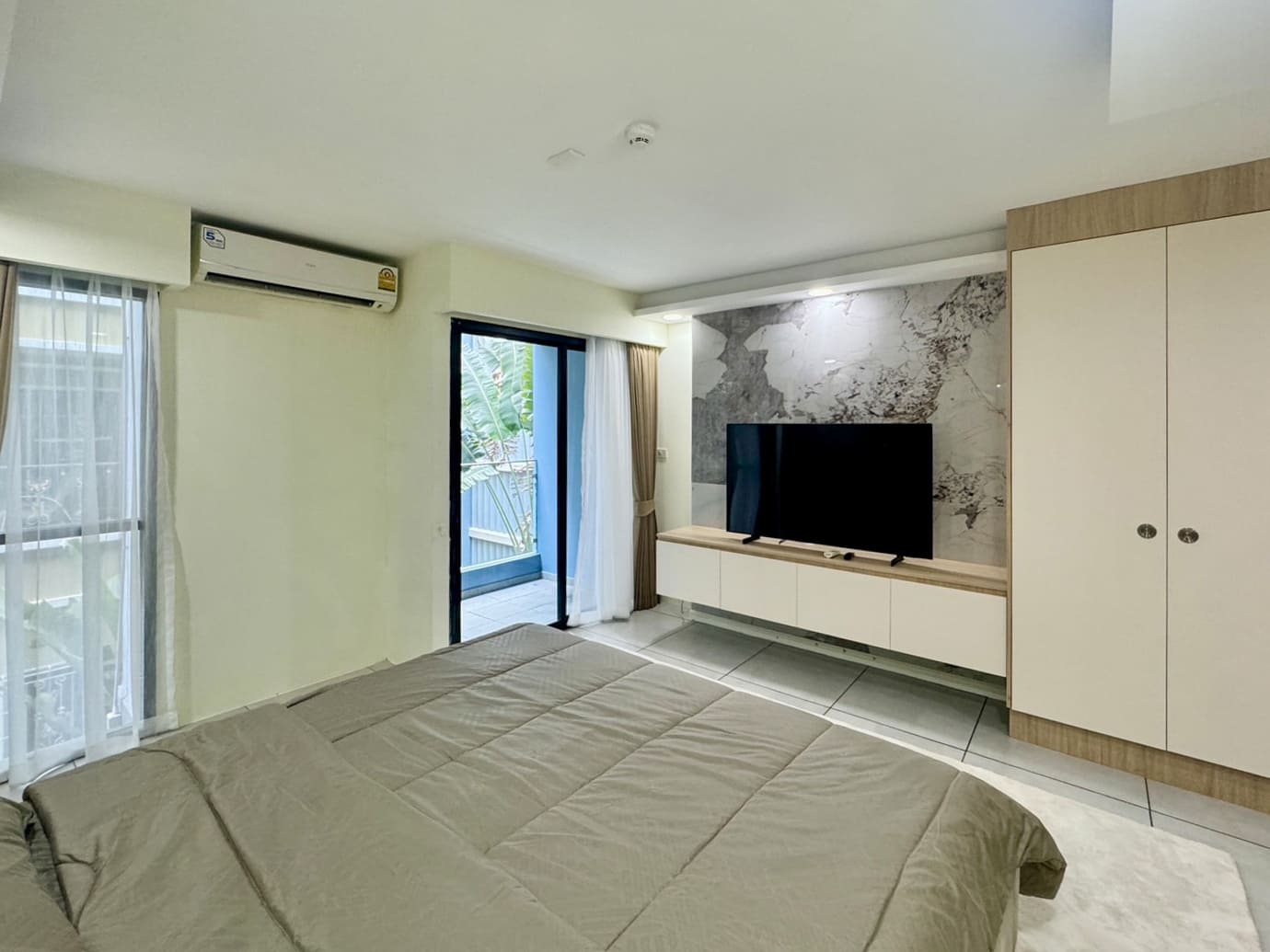 HOT DEAL | Renovated studio near the beach in Pratumnak!