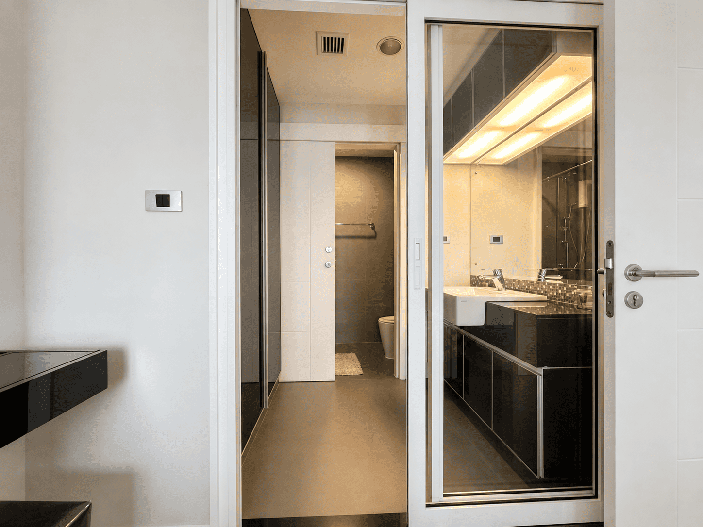 1-Bedroom Condo for Sale & Rent 70m from Thonglor BTS | The Crest Sukhumvit 34