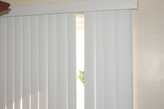 Of particular importance is correctly measuring the size for your blinds. Broken Vertical Blinds | REMEMBER THE CONSUMER