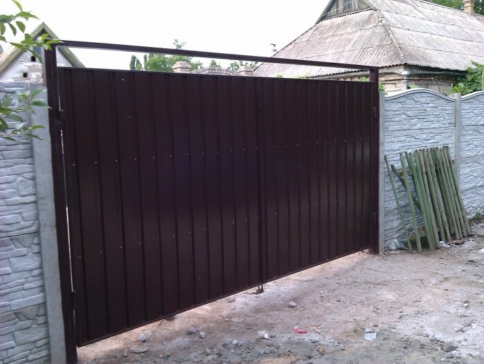 Покрокова інструкція для виготовлення воріт самотужки