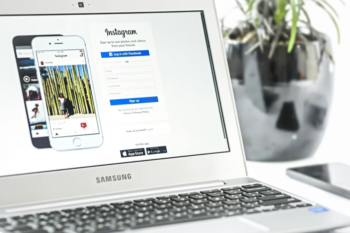 Instagram page on Samsung laptop screen, location unknown, 30 January 2017.