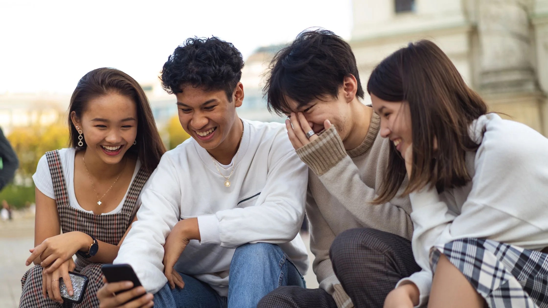 7 Stress-Free Networking Tips To Survive In The Digital Nomad Community