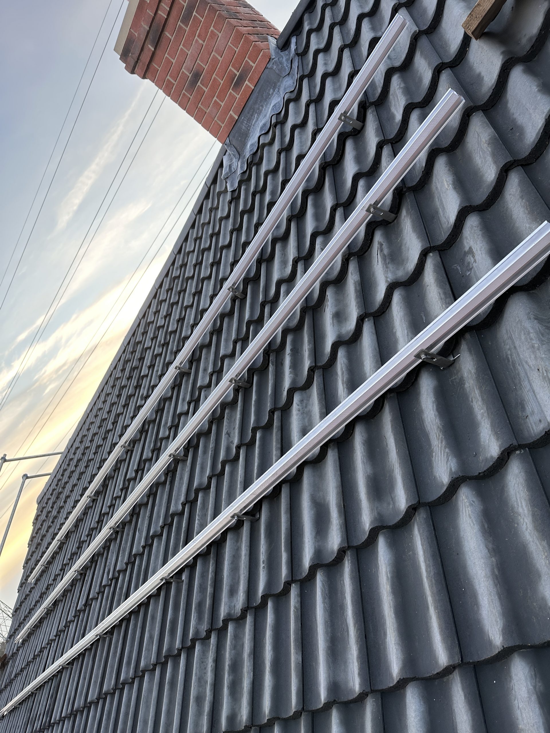 Installing Roof rails for one side of the roof