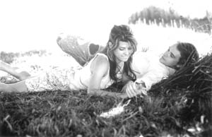Marisa Tomei and Nick Stahl star in In The Bedroom.