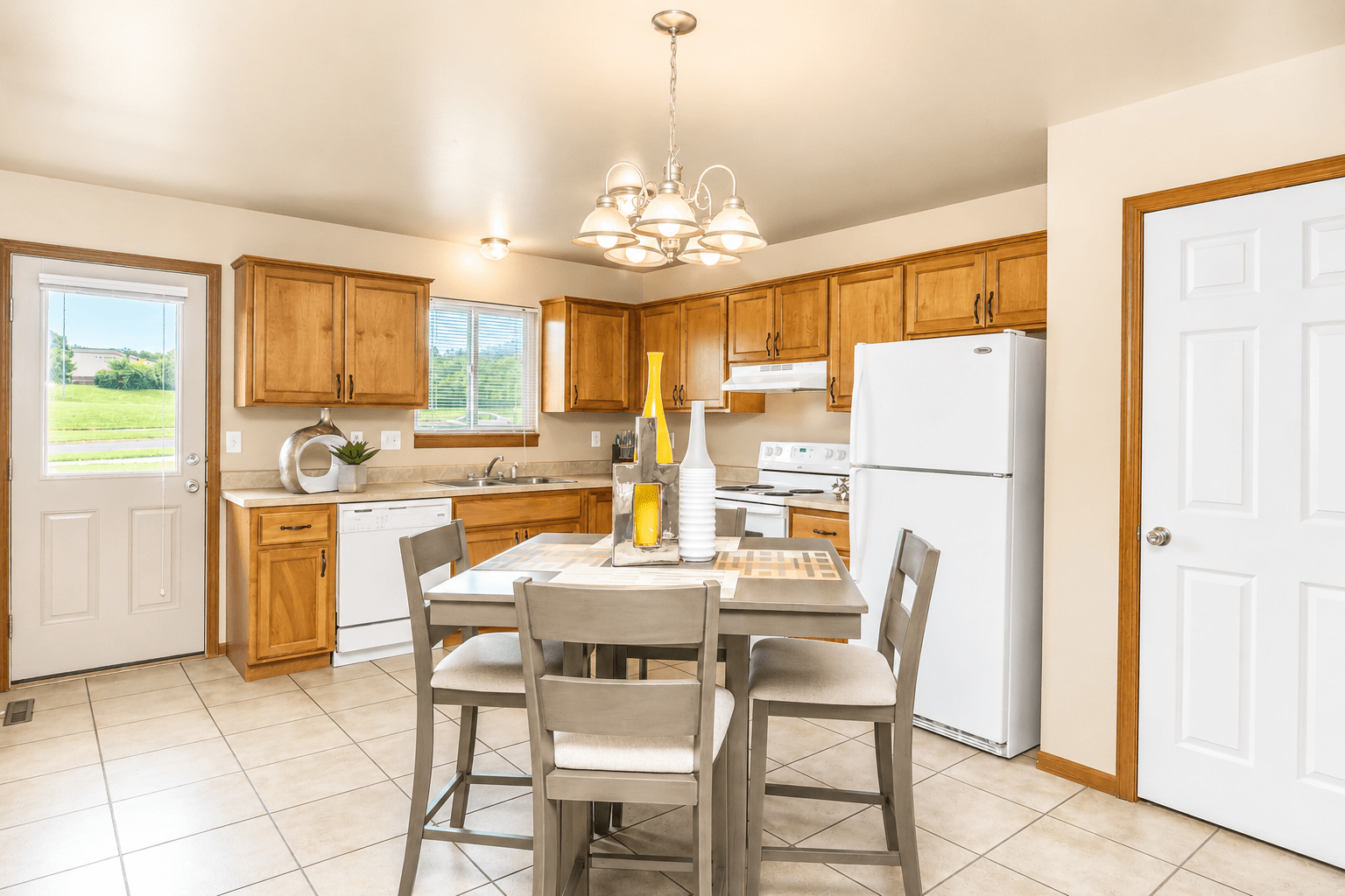 BW KITCHEN