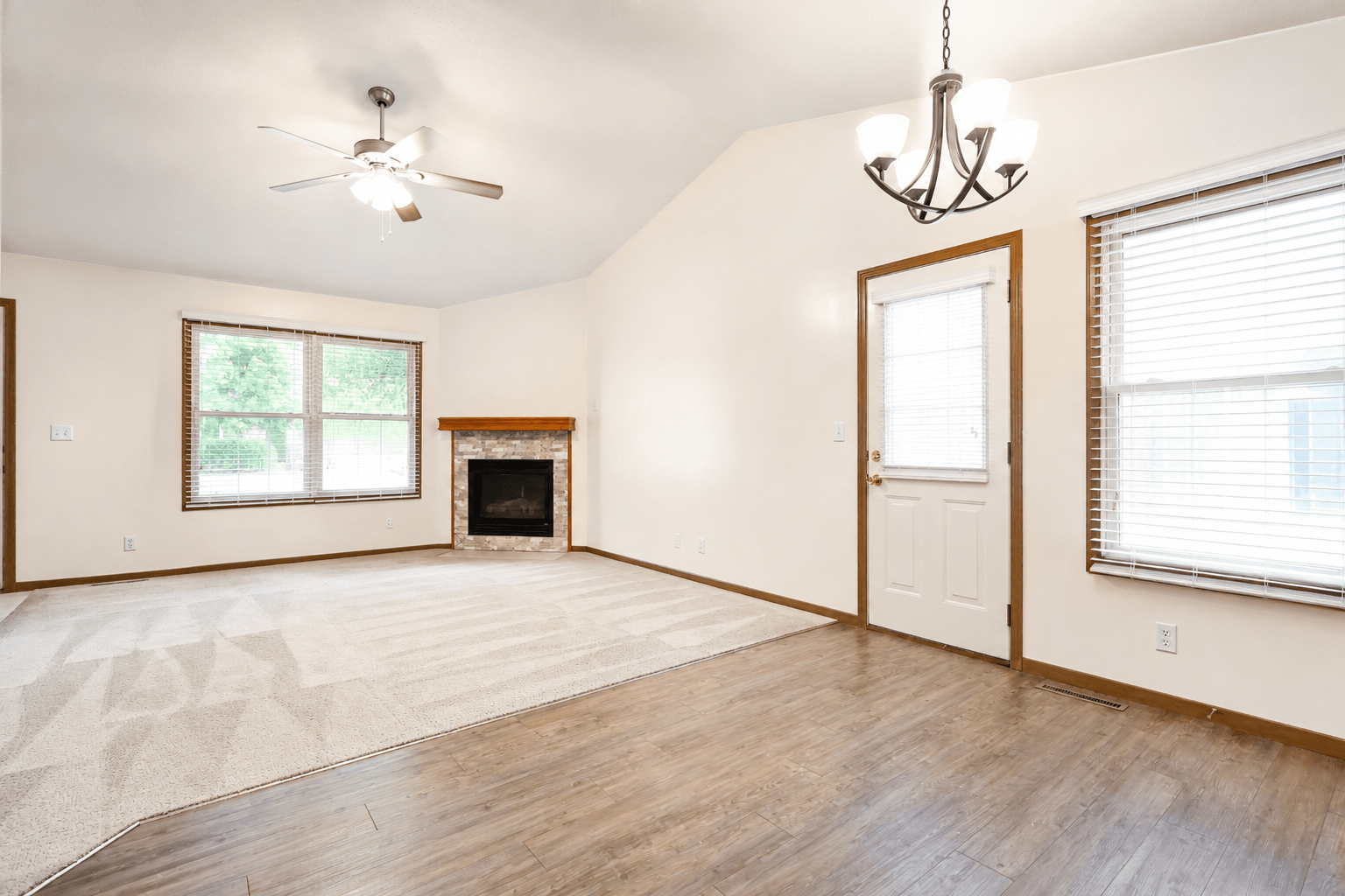 FC RANCH LIVING ROOM
