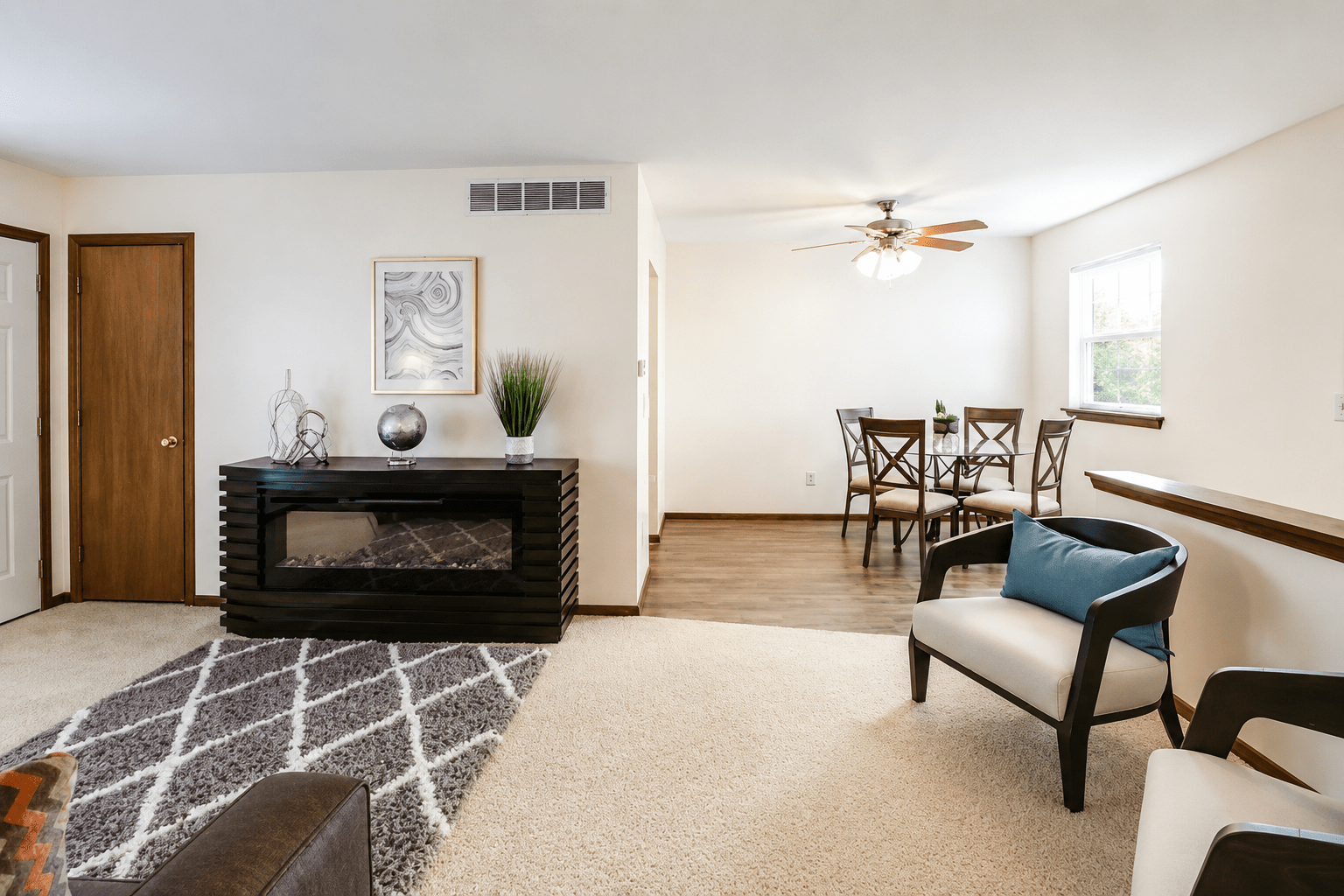 SH RANCH DINIGN ROOM