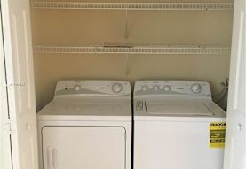 Visit rent.com now for rental rates and other information . 533 NE 3rd Ave 542 Apartments - Fort Lauderdale, FL 33301