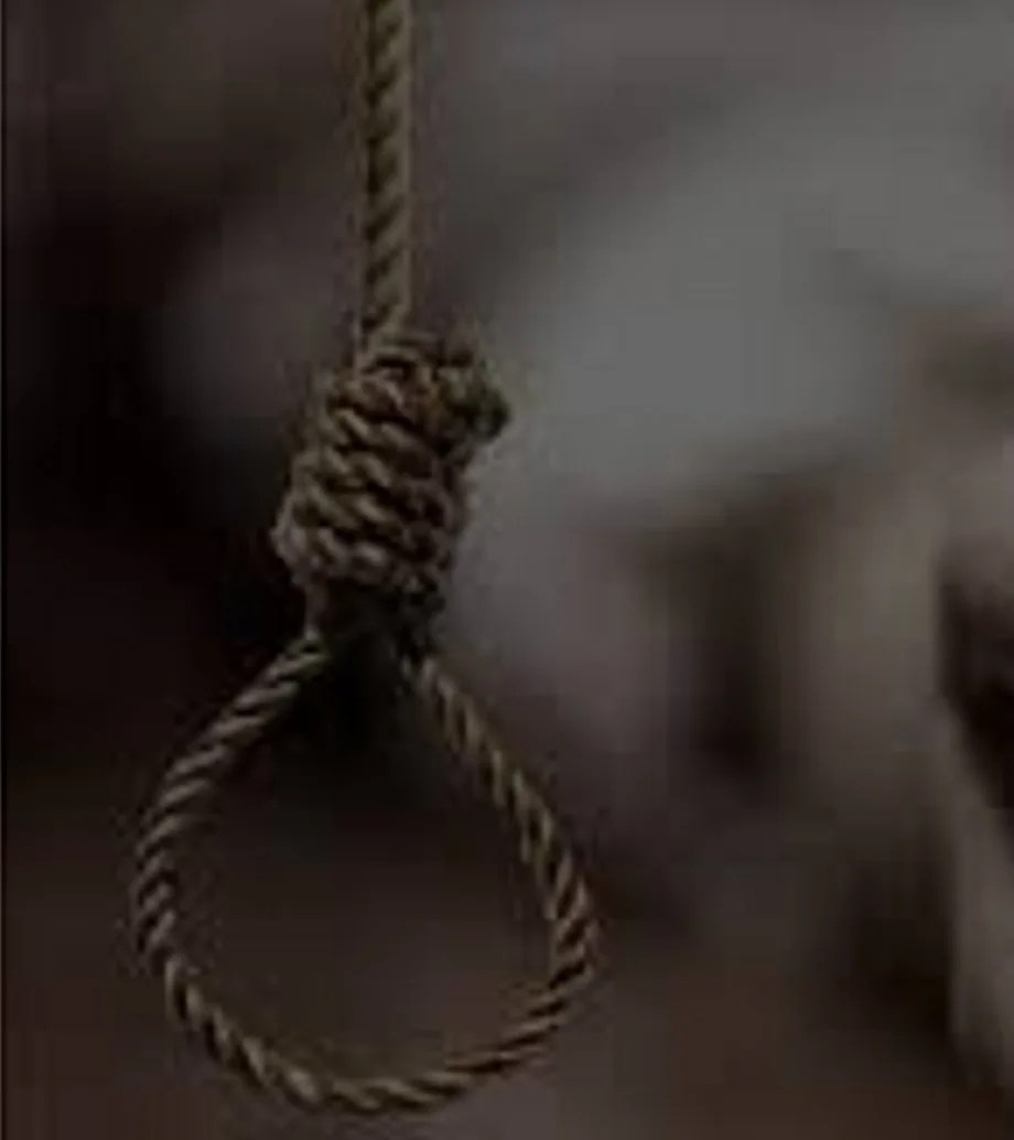 फंदे से लटका मिला निजी स्कूल की शिक्षिका का शव, घर में मचा कोहराम