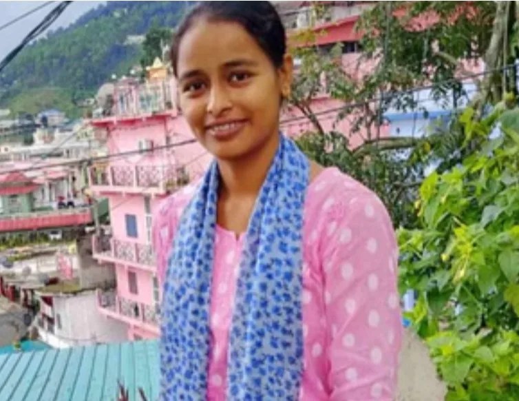 धारगांव की शिवानी बनी सबसे कम उम्र में ग्राम प्रधान, 21 वर्ष पूरा करने के लिए करना पड़ा इंतजार