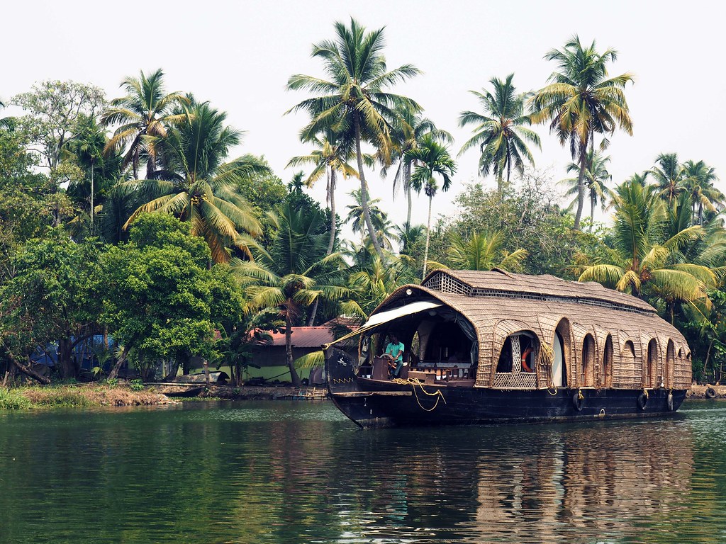 Travel || Lima Does India – Kerala