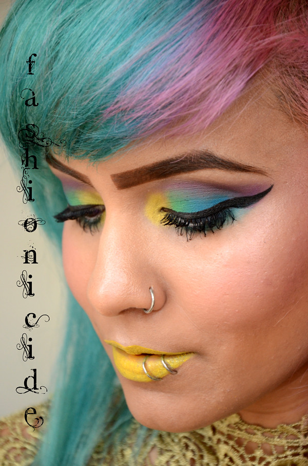 MAKEUP LOOKS // Peacock Eyes and Yellow Lips with Makeup Revolution!