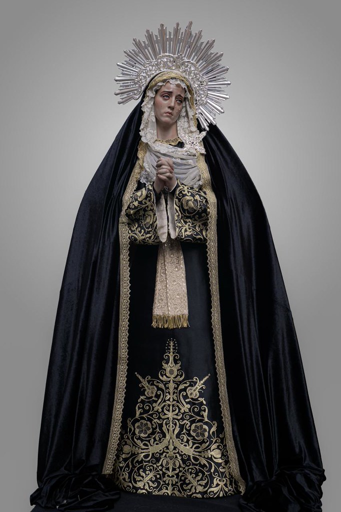 Manuel Martín Nieto entrega a Chiclana una nueva dolorosa inspirada en Murillo