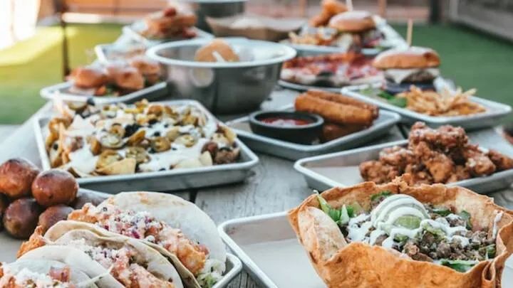 Community Lunch Christ Central - Nature Pattern Collection - HD Quality