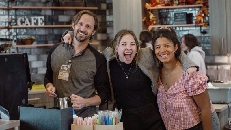 Tom Francis Paulann Church - Gradient Wallpaper Collection - 8K Quality