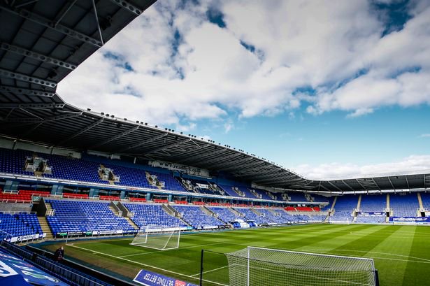It is the home of reading football club playing in the football league . Reading Fc Fans Sent Into A Frenzy Amid Talk Of Madejski Stadium Name Change Opera News