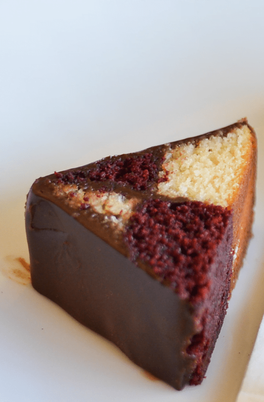 Röste die mandeln in einem kleinen . Battenberg Cake Recipe | RESCU