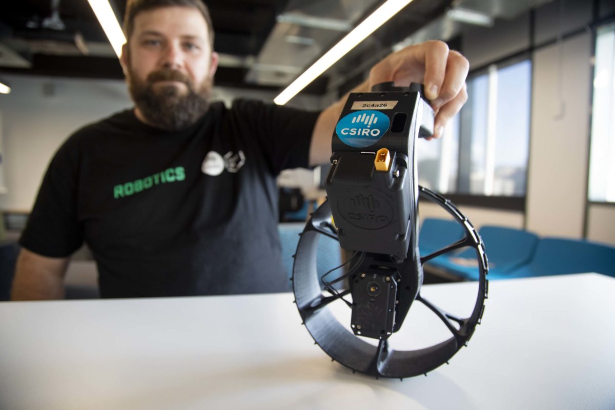 NeWheel selfcontained, twodegreeoffreedom robot wheels CSIRO