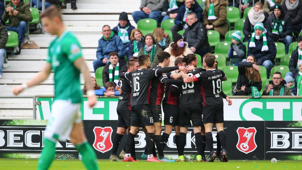 2 Bundesliga Werder Bremen Und Der Hamburger Sv Patzen Im Aufstiegsrennen