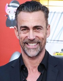 Daniel Bernhardt Tv Time - Ultra HD Abstract Wallpapers for Desktop