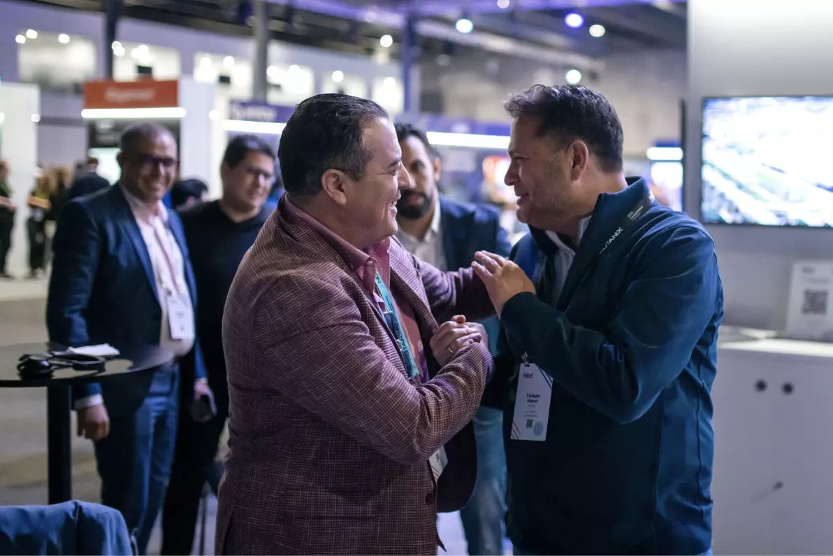 Next 2026 Learn Transform Connect Nutanix Robust Intelligence - Premium Gradient Art Gallery - Full HD