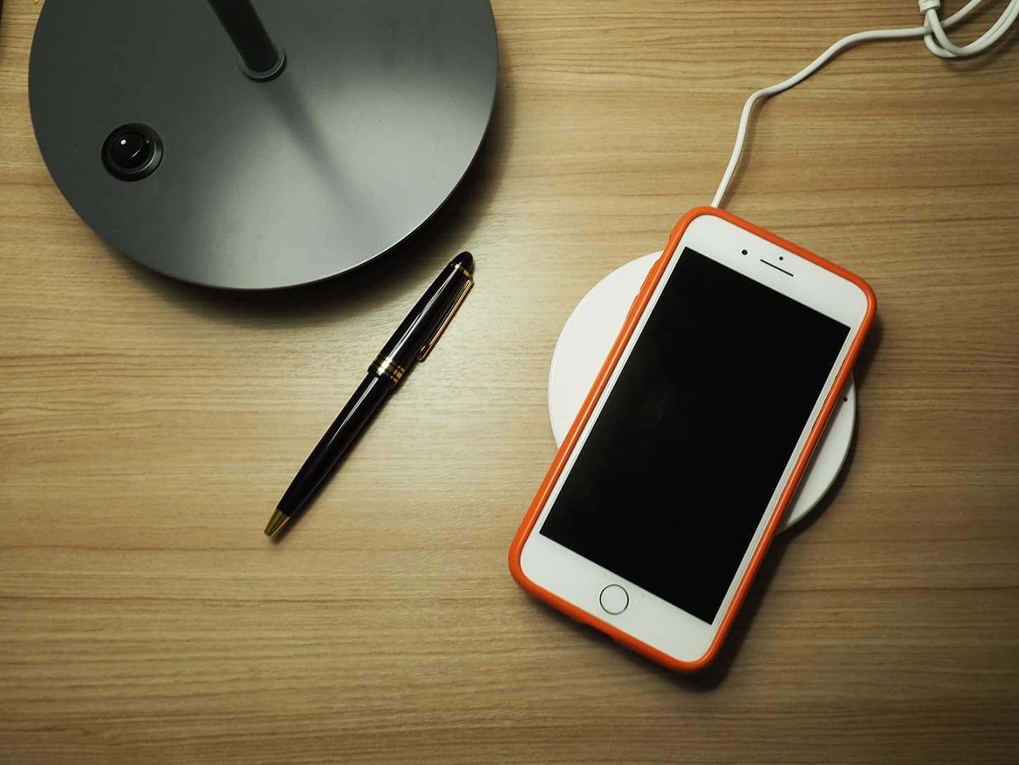 評測》蘋果官方指定 Belkin Boost Up 7.5W 無線充電盤 | 支援 iPhone X / iPhone 8