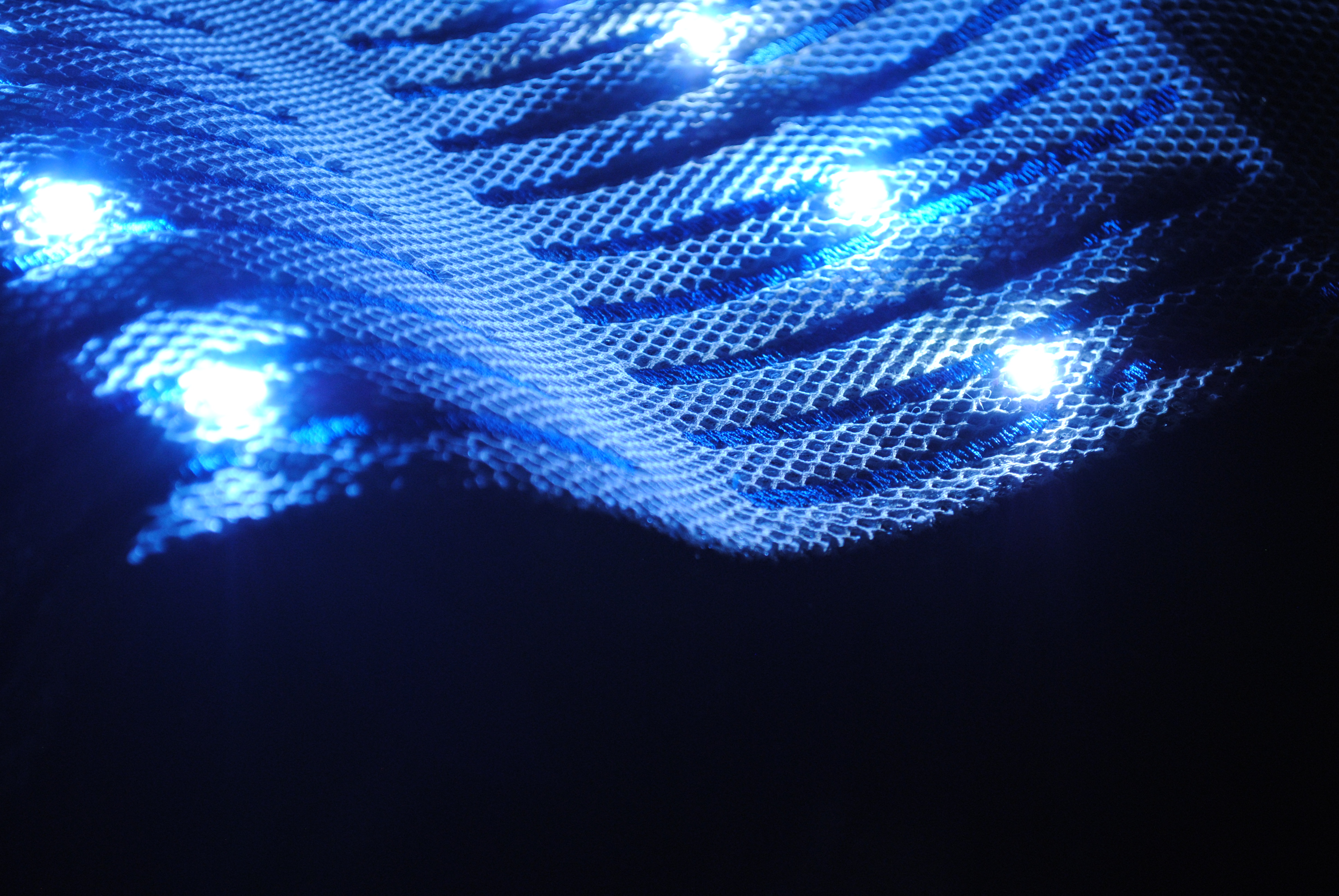 LED circuit and digital embroidery