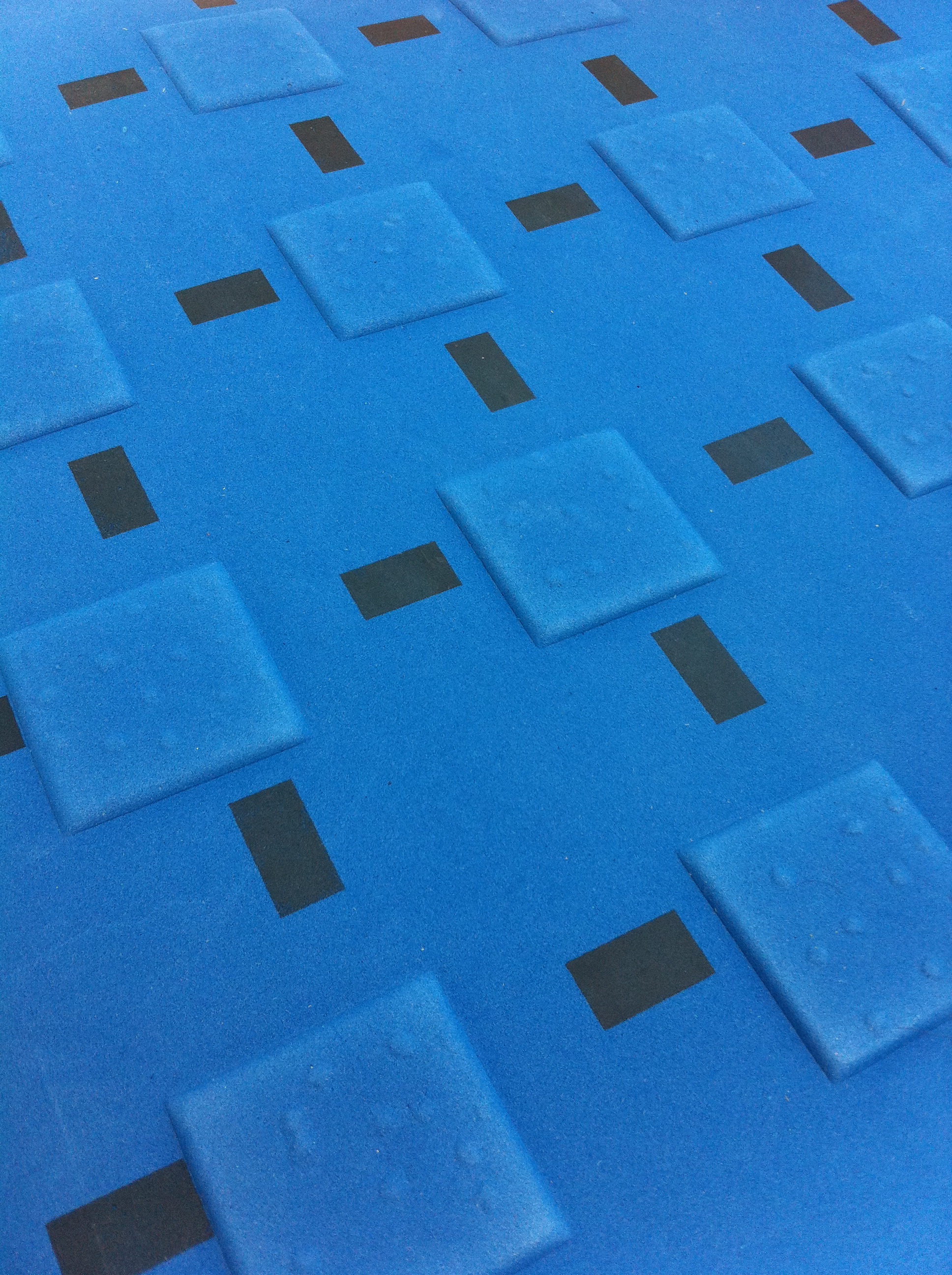 vacuum formed EVA and heat reactive pigment