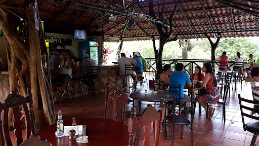 Bar y Restaurante Los Barrantes – San Ramón