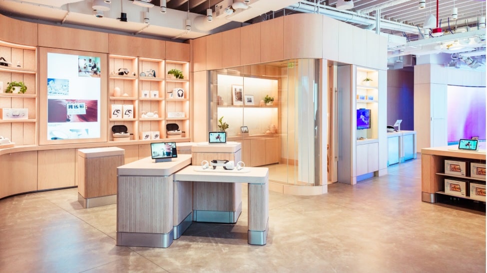 META Opens its First Brick \u0026 Mortar 