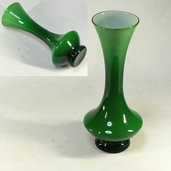 緑ガラス花瓶R9276 : 昭和レトロポップ食器雑貨通販ショップ